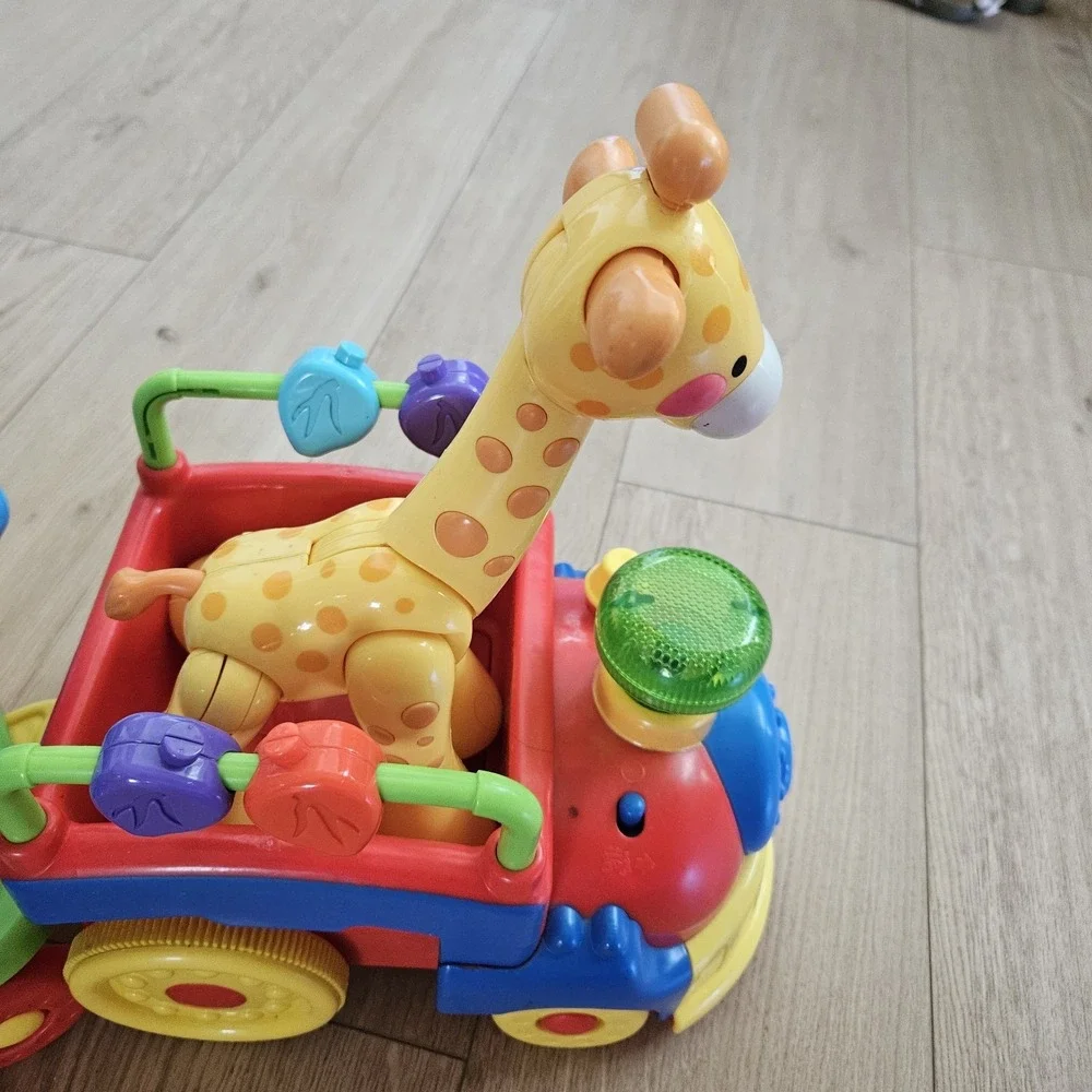 Vtg Fisher-Price Amazing Animals Sing & Go Choo-Choo (Discontinued) Toy